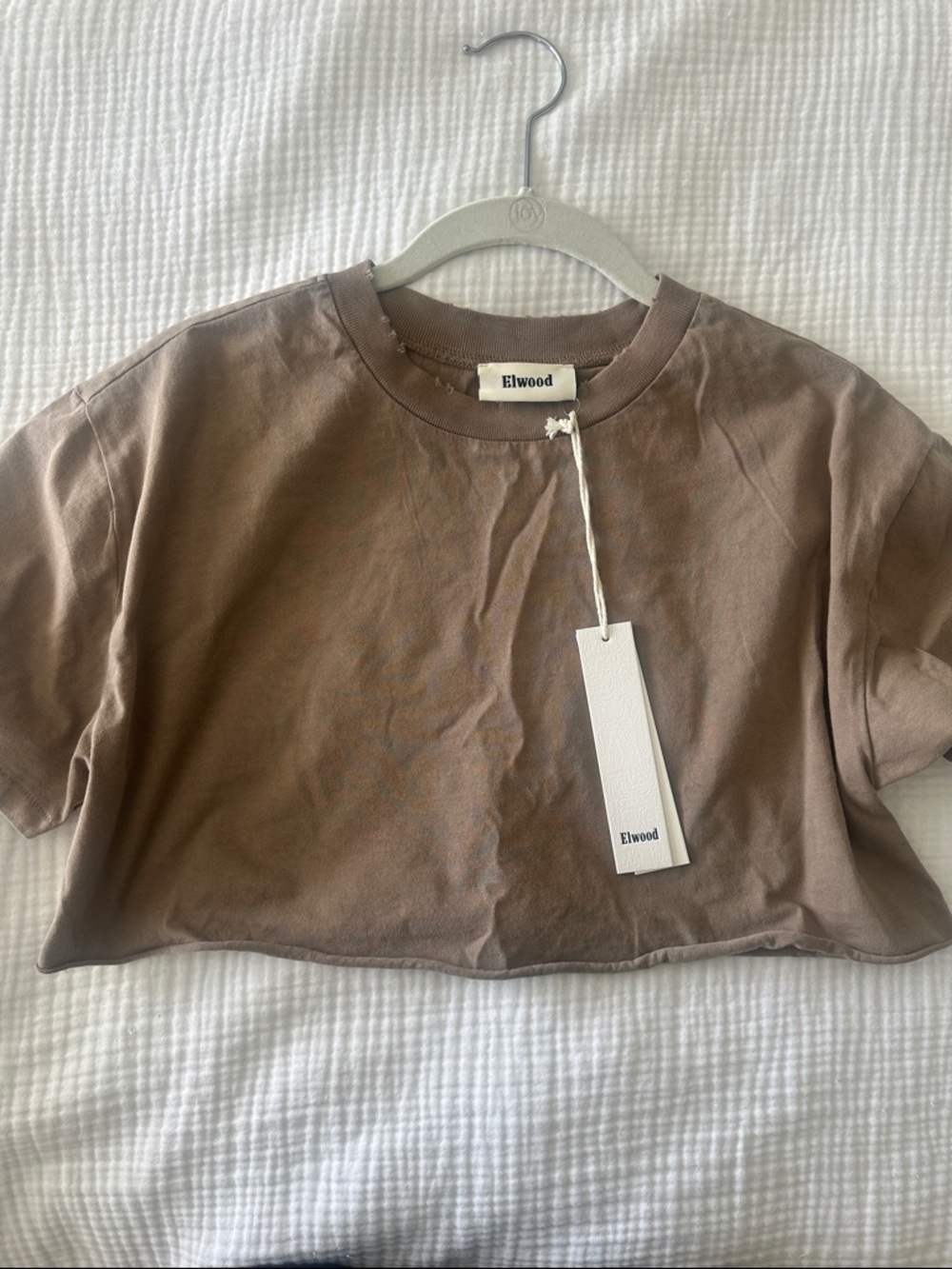 Elwood Cropped Tee in Taupe size small